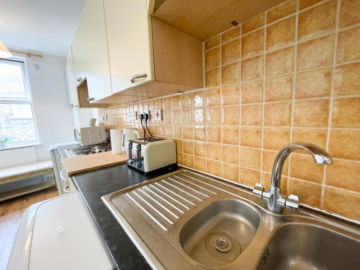 134 Kilburn Road Apartment لندن المظهر الخارجي الصورة