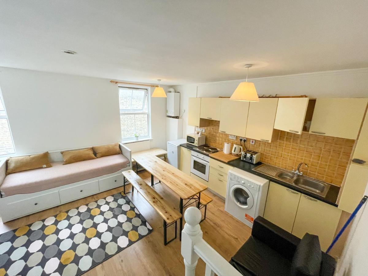 134 Kilburn Road Apartment لندن المظهر الخارجي الصورة